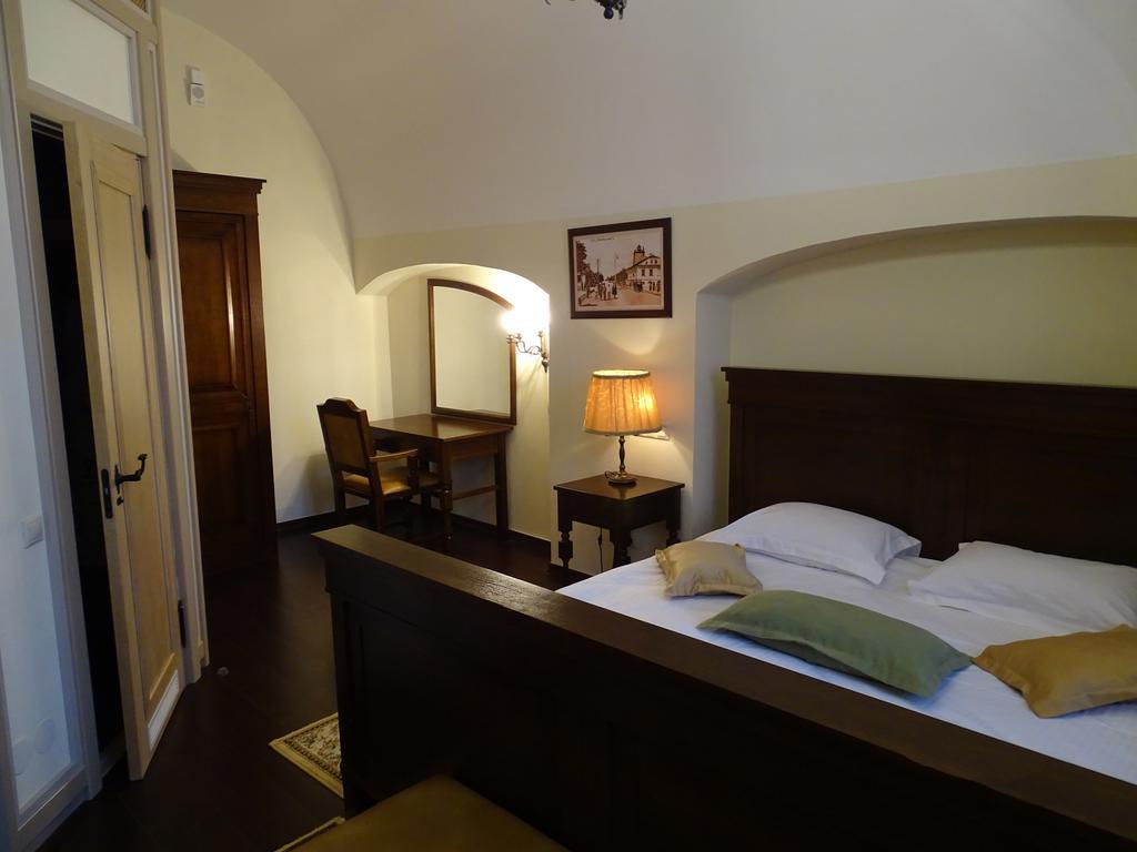 Hotel Monastyrski Minsk City Centre Kültér fotó