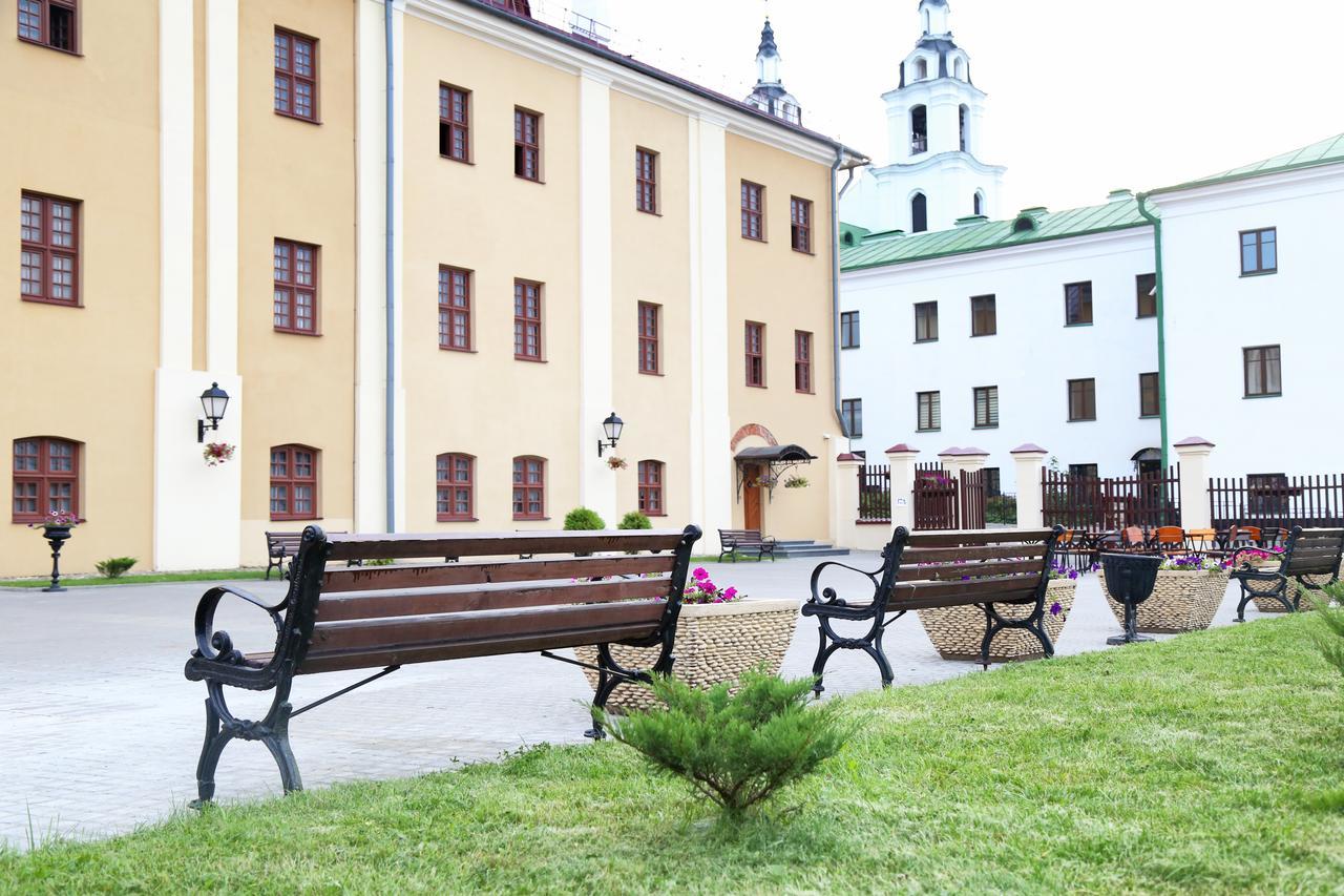 Hotel Monastyrski Minsk City Centre Kültér fotó