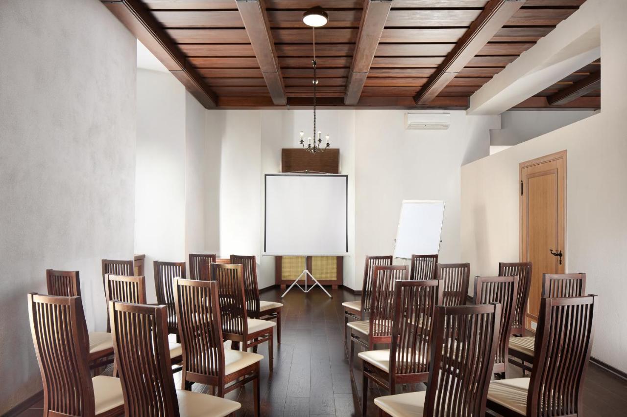 Hotel Monastyrski Minsk City Centre Kültér fotó